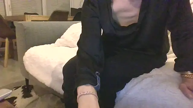 Valentinette online show from February 2026 08:40:01 PM