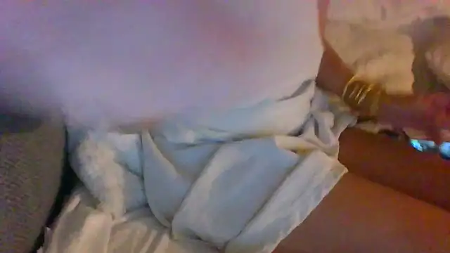 Snapshot of Valentinette chatting on September 2025 08:02:02 PM Valentinette online show from September 2025 08:02:02 PM