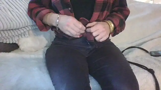 Valentinette online show from February 2026 10:58:01 AM