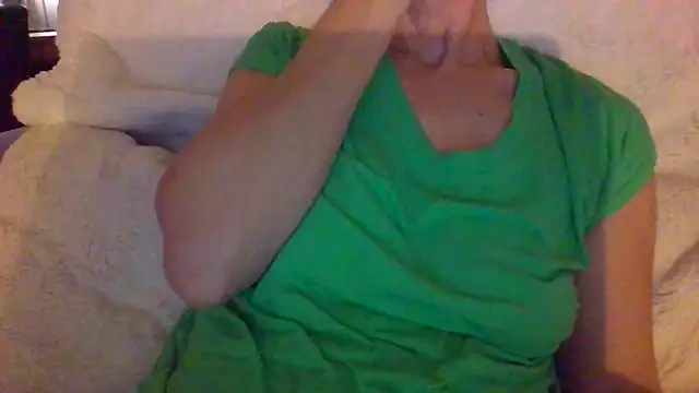 Snapshot of Valentinette chatting on December 2025 08:54:01 PM Valentinette online show from December 2025 08:54:01 PM