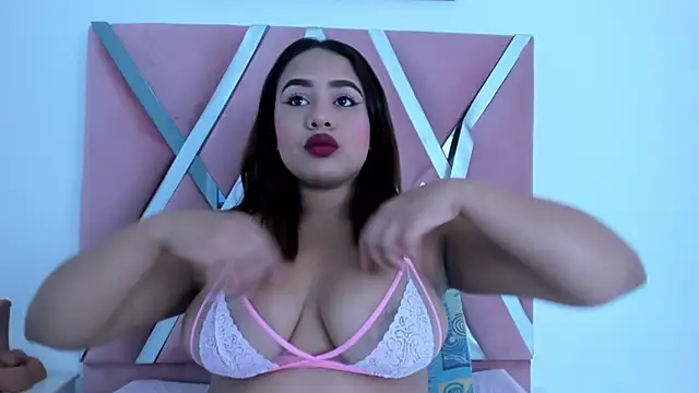 Vero Mendoza online show from September 2025 08:01:02 PM