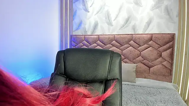 elaia muller  online show from October 2025 10:21:01 PM