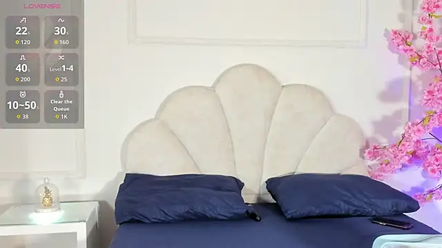 Candaceoweens online show from October 2025 03:52:01 AM