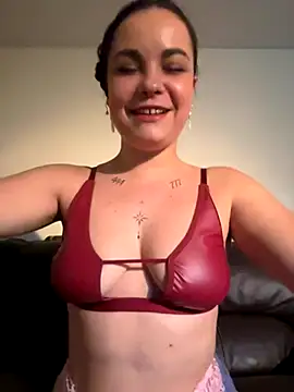 Biana Fernan online show from November 2025 03:34:02 PM