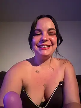 Snapshot of Biana_Fernan chatting on June 2026 10:00:01 PM Biana Fernan online show from June 2026 10:00:01 PM