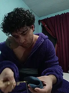 Snapshot of DocPepino chatting on November 2025 04:26:01 AM DocPepino online show from November 2025 04:26:01 AM