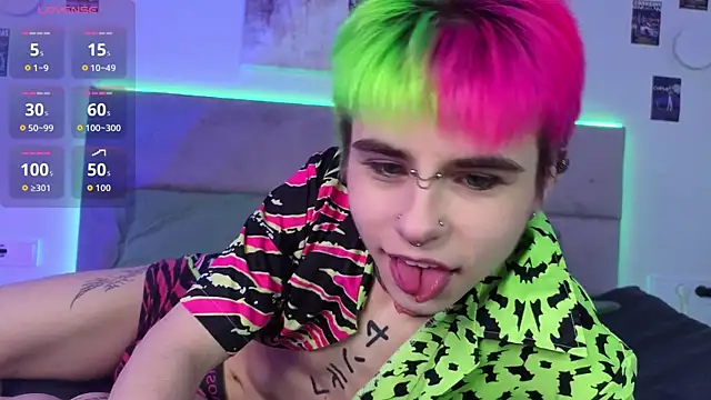 Snapshot of Alex_Vallley chatting on November 2025 11:10:02 PM Alex Vallley online show from November 2025 11:10:02 PM