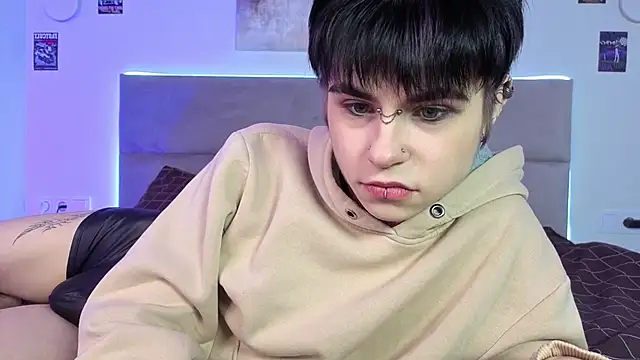 Alex Vallley online show from December 2025 11:07:01 PM