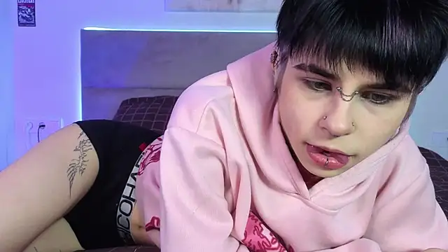 Snapshot of Alex_Vallley chatting on December 2025 10:59:01 PM Alex Vallley online show from December 2025 10:59:01 PM