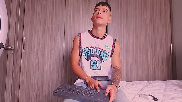 ErosKhaos online show from February 2026 01:44:02 PM