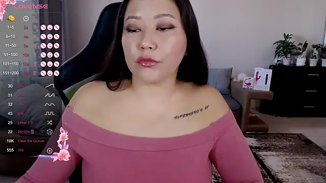 LisaAsianFlower online show from September 2025 03:49:02 AM