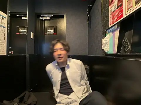 waka3232 online show from November 2025 11:15:02 AM