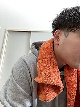 waka3232 online show from February 2026 02:11:01 AM