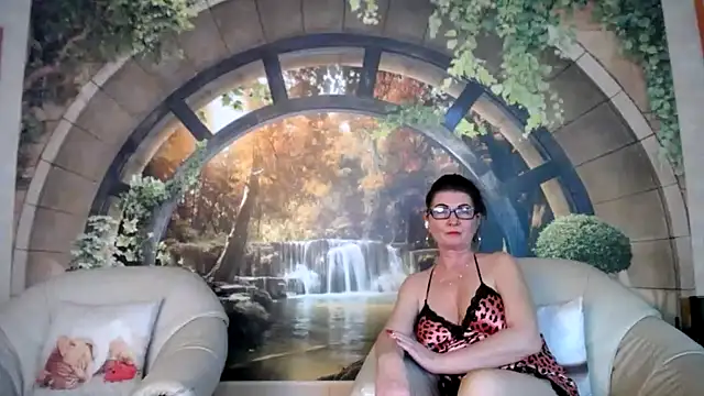 Kathylovexxx online show from April 2026 02:24:01 PM