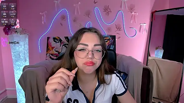 kiki swan online show from May 2026 09:25:02 PM