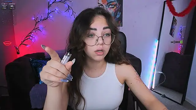 Snapshot of kiki_swan chatting on November 2025 09:42:02 AM kiki swan online show from November 2025 09:42:02 AM