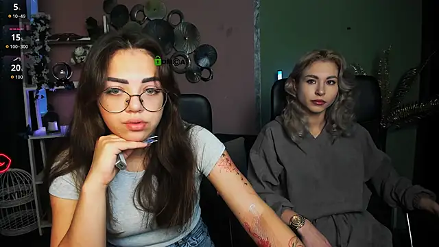 Snapshot of kiki_swan chatting on November 2025 07:30:01 AM kiki swan online show from November 2025 07:30:01 AM