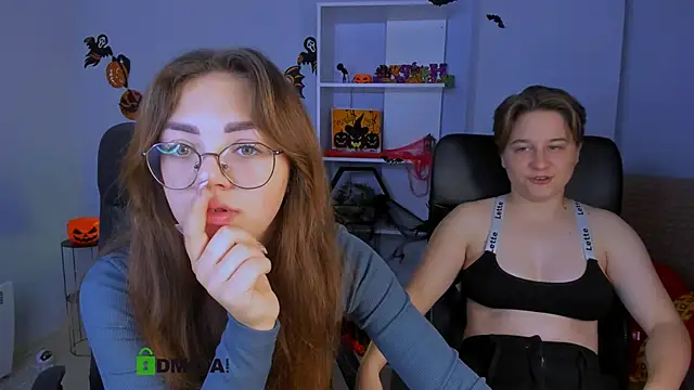 kiki swan online show from October 2025 06:02:02 AM
