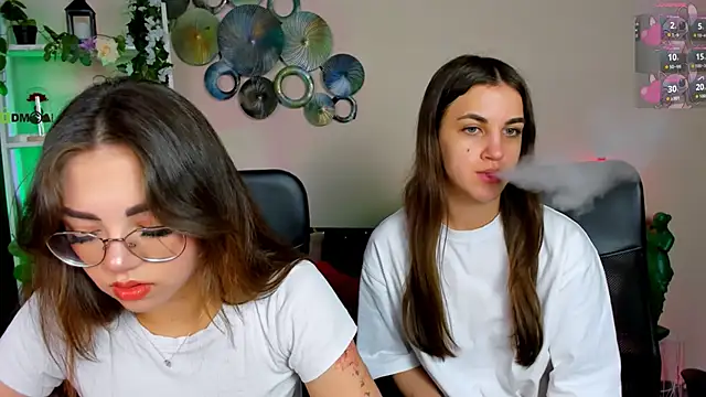 kiki swan online show from April 2026 09:55:02 AM