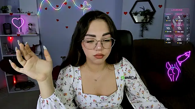 kiki swan online show from May 2026 12:19:01 PM