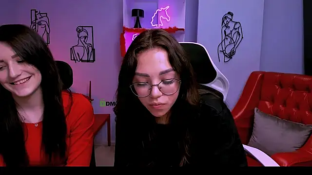 kiki swan online show from March 2025 11:22:02 PM