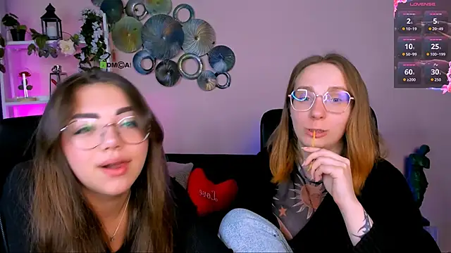 kiki swan online show from April 2026 12:34:01 AM
