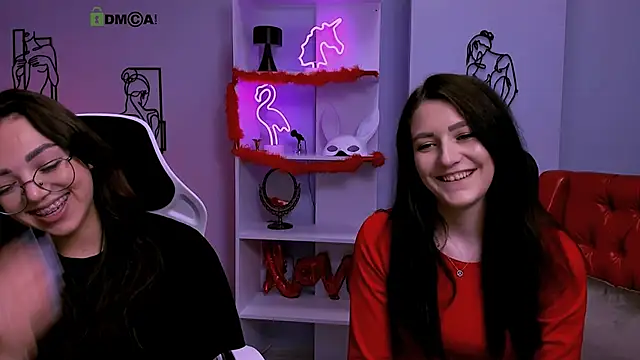 kiki swan online show from March 2025 08:20:02 PM