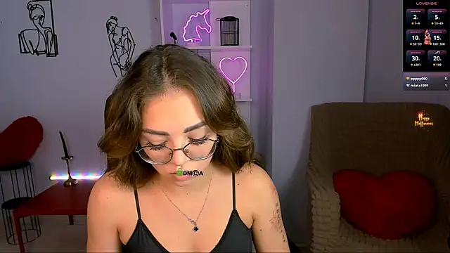 Snapshot of kiki_swan chatting on November 2025 10:09:02 AM kiki swan online show from November 2025 10:09:02 AM