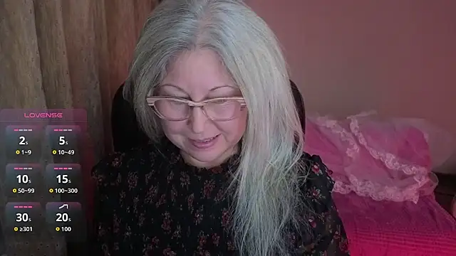 Wane Witch online show from November 2025 02:21:01 PM