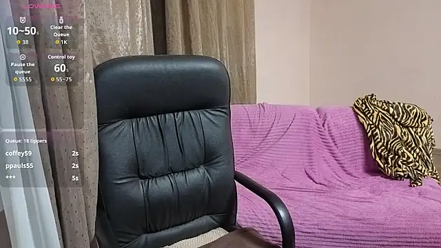 Wane Witch online show from November 2025 06:12:01 PM