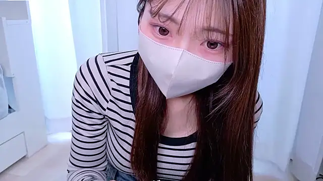 Snapshot of Ran-o0_0o chatting on May 2026 06:00:02 AM Ran-o0 0o online show from May 2026 06:00:02 AM