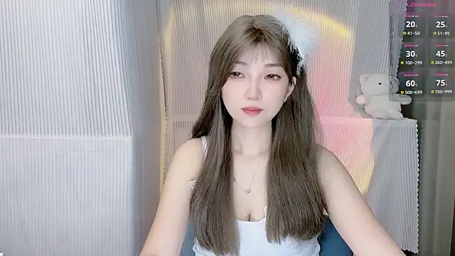 Snapshot of Evelyn-168 chatting on October 2025 02:19:02 PM Evelyn-168 online show from October 2025 02:19:02 PM