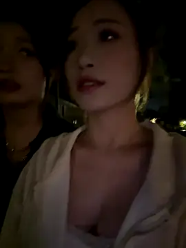 Snapshot of TOP_yoyo chatting on November 2025 02:17:01 PM TOP yoyo online show from November 2025 02:17:01 PM