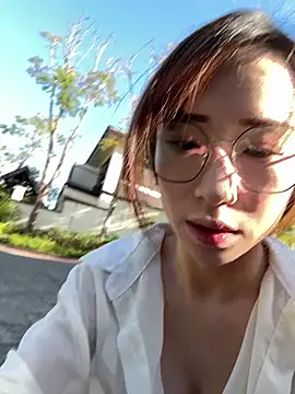 Snapshot of TOP_yoyo chatting on November 2025 08:14:01 AM TOP yoyo online show from November 2025 08:14:01 AM