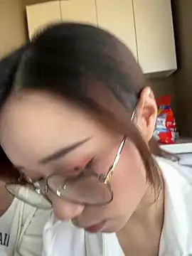 Snapshot of TOP_yoyo chatting on December 2025 09:26:01 AM TOP yoyo online show from December 2025 09:26:01 AM