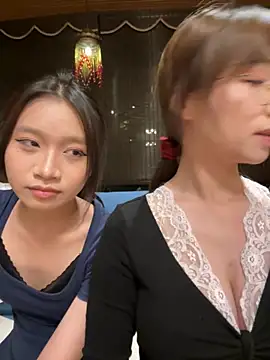 Snapshot of TOP_yoyo chatting on November 2025 12:39:02 PM TOP yoyo online show from November 2025 12:39:02 PM