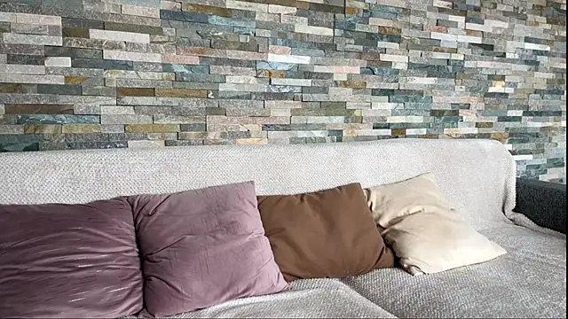 Snapshot of Aurora_5 chatting on October 2025 11:24:02 AM Aurora 5 online show from October 2025 11:24:02 AM