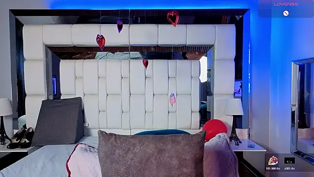 Snapshot of Sarafountain chatting on February 2026 07:08:01 AM Sarafountain online show from February 2026 07:08:01 AM