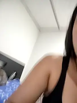 mialorents online show from December 2025 11:14:02 PM