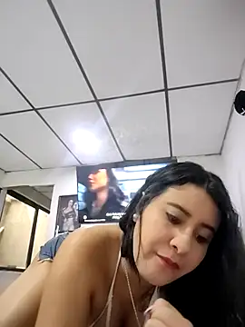 Snapshot of mialorents chatting on October 2025 04:29:02 PM mialorents online show from October 2025 04:29:02 PM