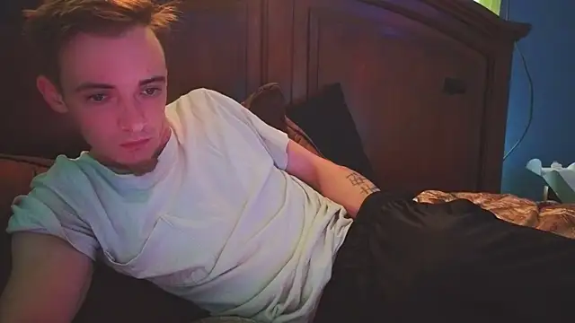 Ilovepussy1911 online show from April 2026 04:57:02 PM