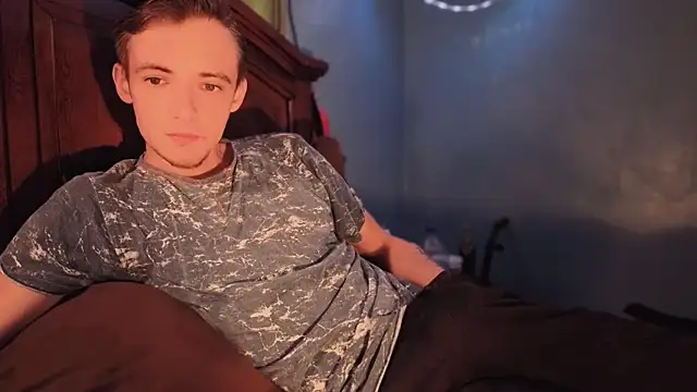 Ilovepussy1911 online show from April 2026 06:59:01 PM