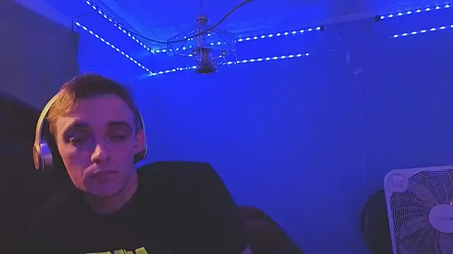 Ilovepussy1911 online show from April 2026 11:46:02 AM