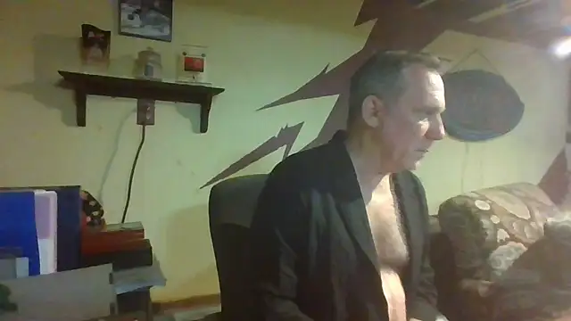 HunkofRock online show from April 2026 04:08:02 AM