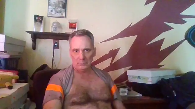 Snapshot of HunkofRock chatting on October 2025 05:54:01 PM HunkofRock online show from October 2025 05:54:01 PM