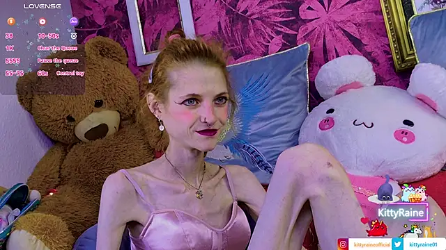 Snapshot of KittyRaine chatting on July 2026 12:33:01 PM KittyRaine online show from July 2026 12:33:01 PM