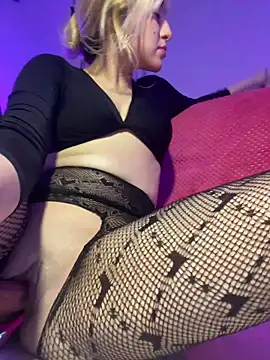 Amorkiss  online show from February 2026 04:36:01 AM