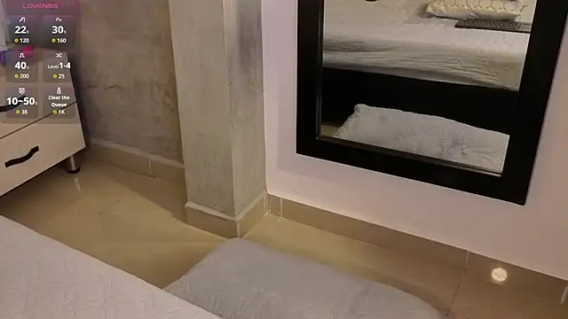 nicelle carson  online show from April 2026 07:37:02 PM