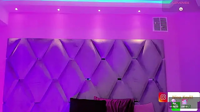 Nina Keyli online show from December 2025 07:50:01 PM