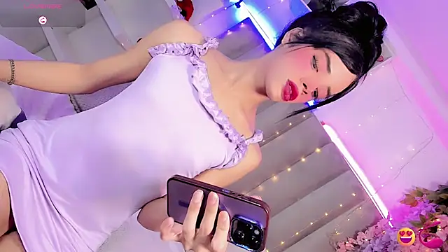 Nina Keyli online show from June 2026 09:05:01 PM